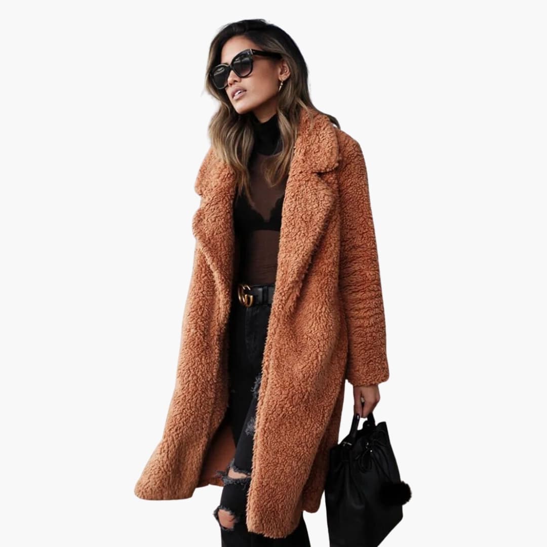 Women's Long Teddy Coat with Wide Collar and Pockets - Image 4