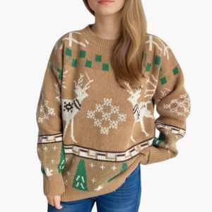 Women's Christmas Sweater with Round Neck and Oversized Fit